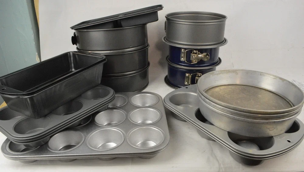 19 Pc Assorted Baking Pan Lot Muffin Cake Loaf Springform Wilton Wear-Ever